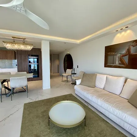 Appartement La Croisette - Magnifique 4 P Face Terrasse